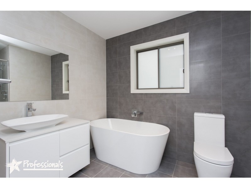 1a Laundess Avenue, Panania NSW 2213