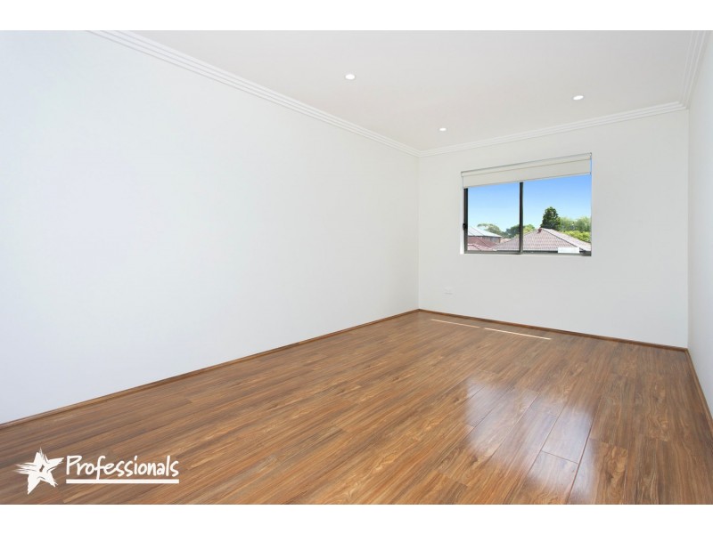 1a Laundess Avenue, Panania NSW 2213