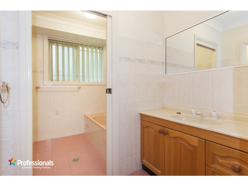 6/2 Bell Street, Panania NSW 2213