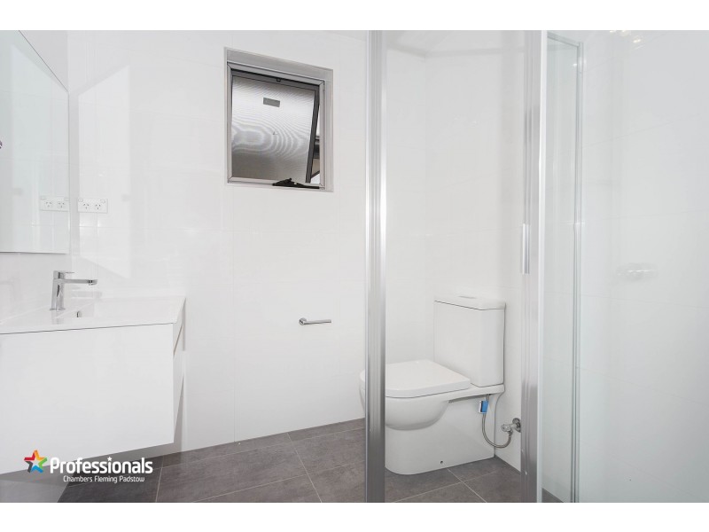 4 Laundess Avenue, Panania NSW 2213