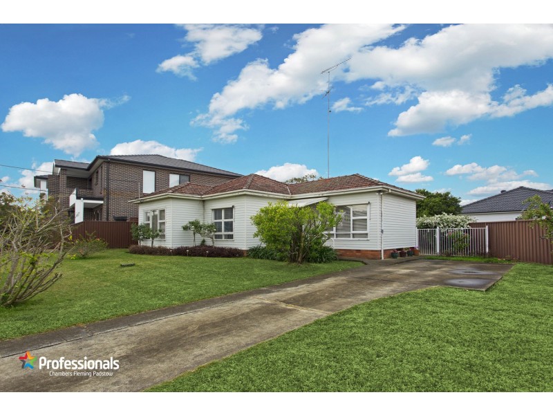 2 Wall Avenue, Panania NSW 2213