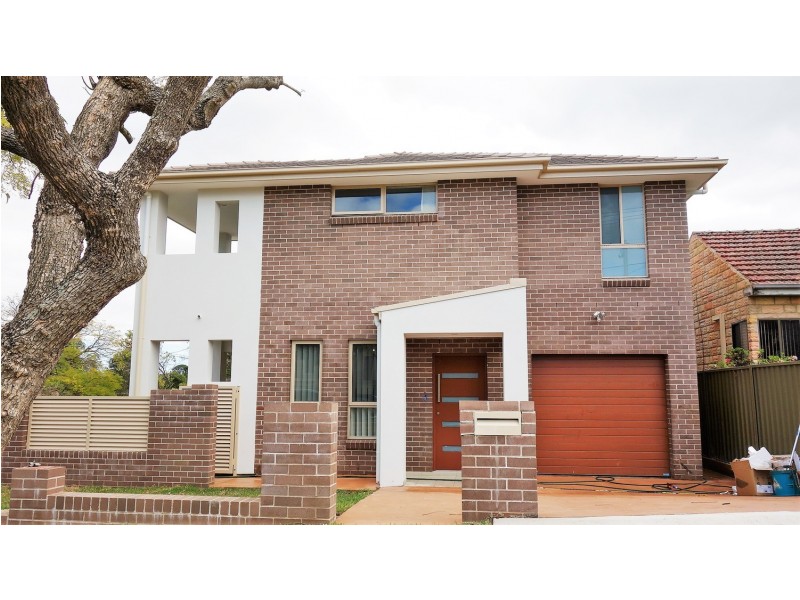 10 Mcgirr Street, Padstow NSW 2211