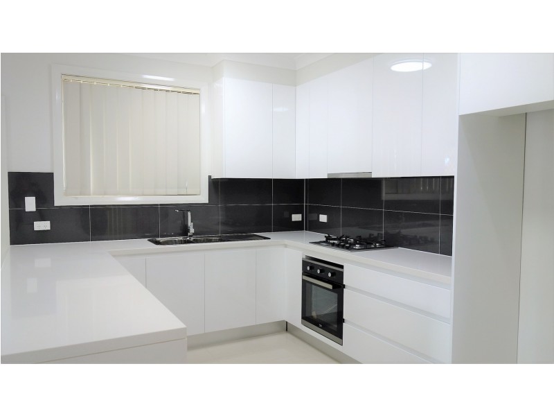 10 Mcgirr Street, Padstow NSW 2211