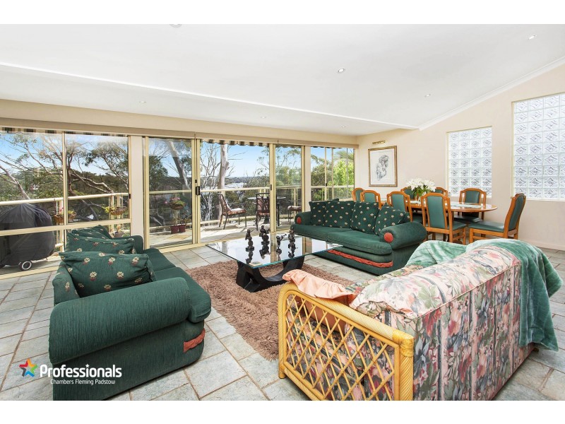 820A Henry Lawson Drive, Picnic Point NSW 2213