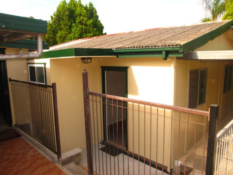 72 Thomas Street, Picnic Point NSW 2213