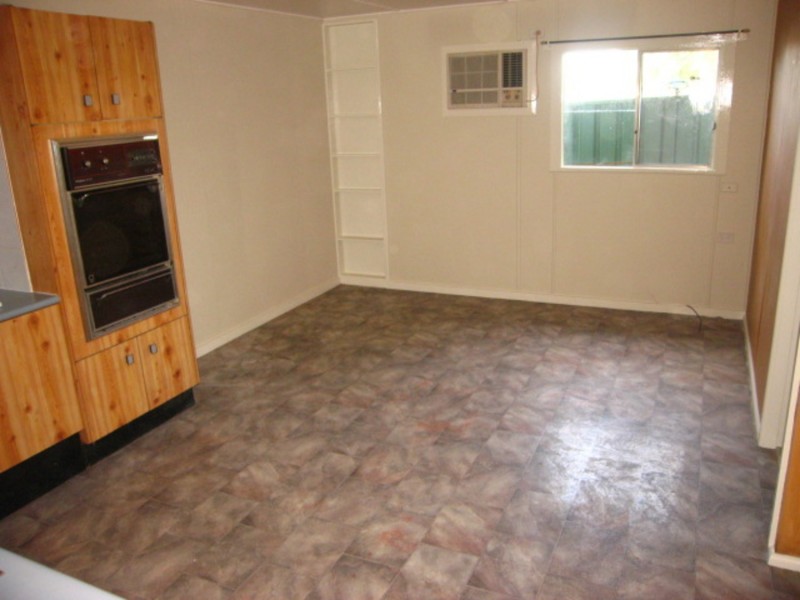 72 Thomas Street, Picnic Point NSW 2213