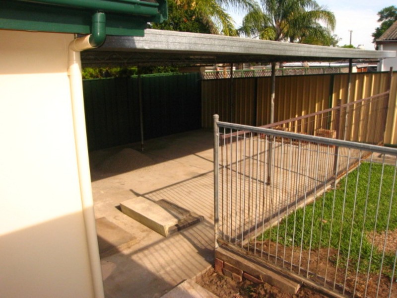 72 Thomas Street, Picnic Point NSW 2213