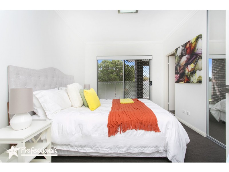 2/107 Ely Street, Revesby NSW 2212