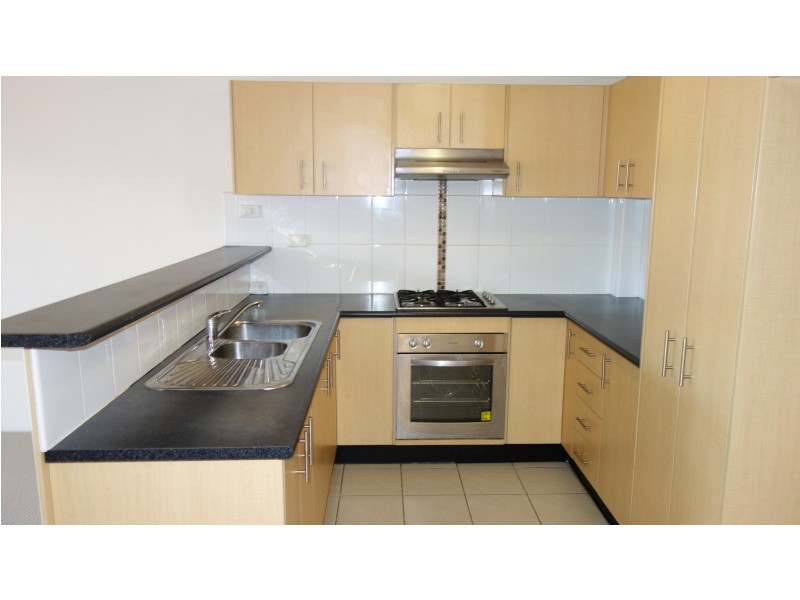 8/18 Howard Road, Padstow NSW 2211