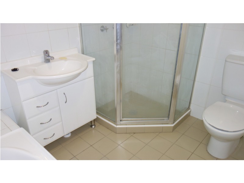 8/18 Howard Road, Padstow NSW 2211