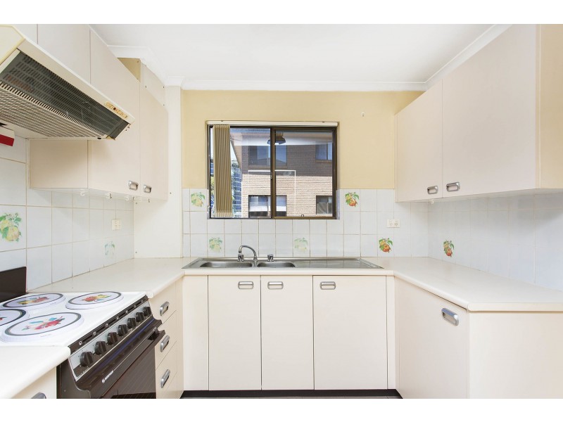 24/7-9 Atkinson Street, Liverpool NSW 2170