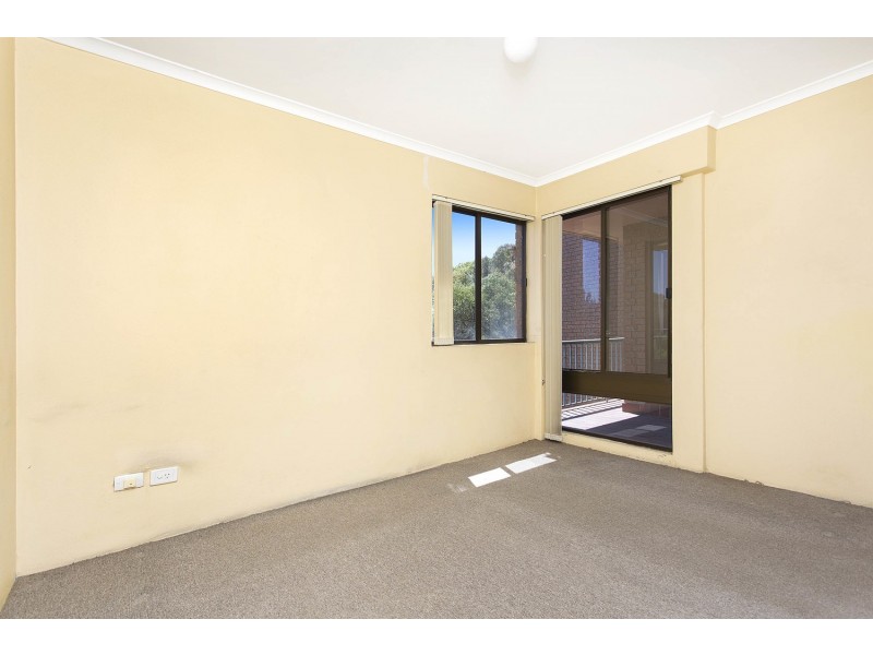 24/7-9 Atkinson Street, Liverpool NSW 2170