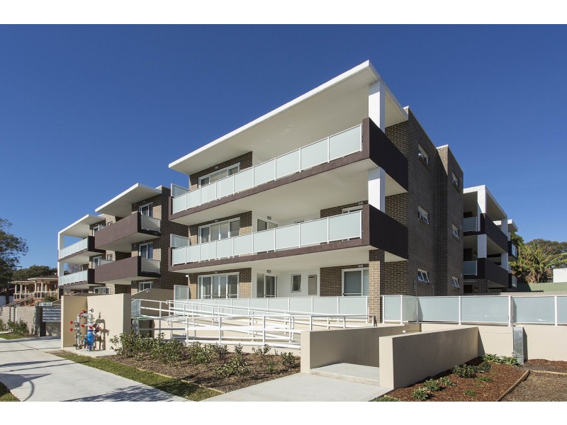 11/13-17 Peake Parade, Peakhurst NSW 2210