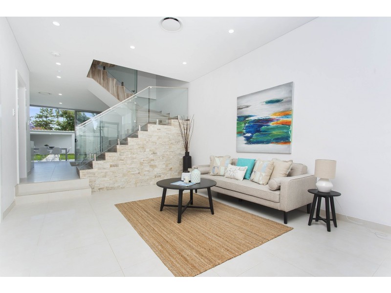 1B Kingston Avenue, Panania NSW 2213