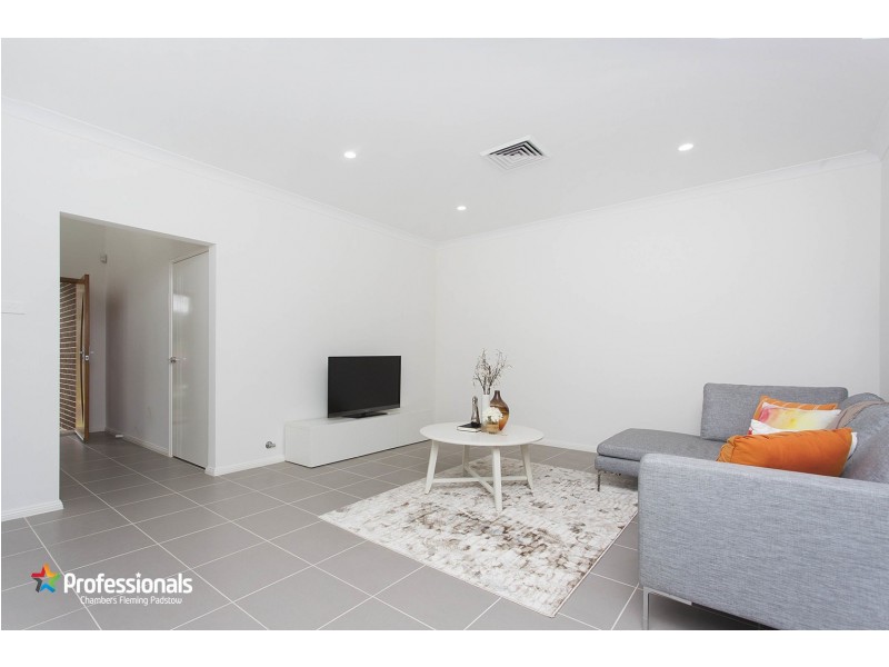77A Victor Avenue, Picnic Point NSW 2213
