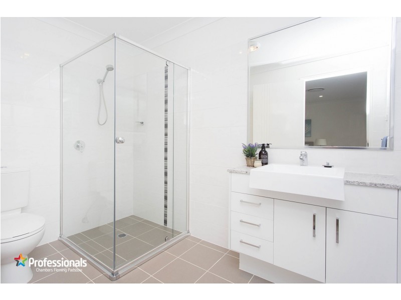 77A Victor Avenue, Picnic Point NSW 2213