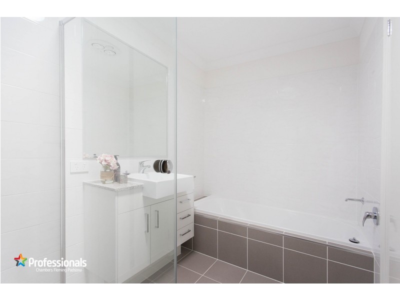 77A Victor Avenue, Picnic Point NSW 2213