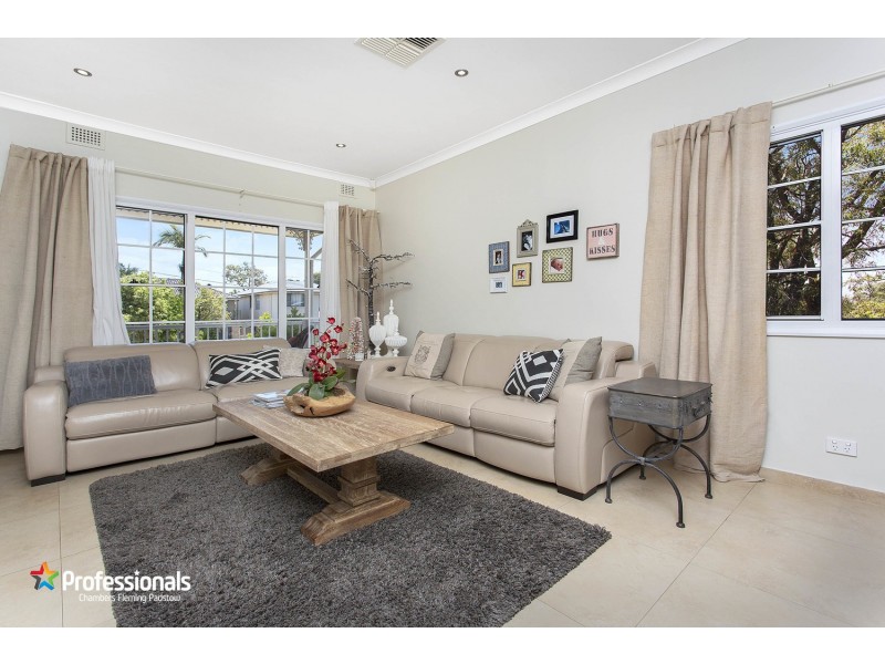 92 Thomas Street, Picnic Point NSW 2213