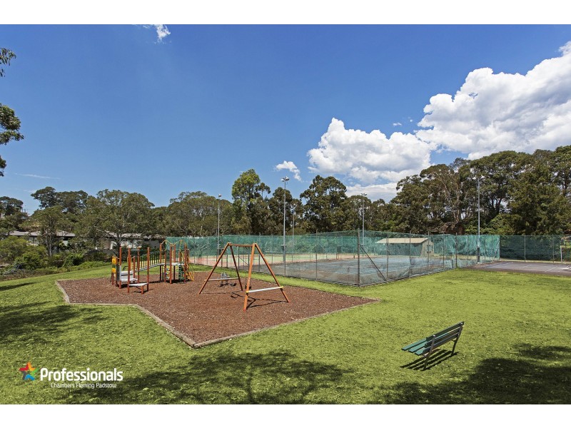 92 Thomas Street, Picnic Point NSW 2213