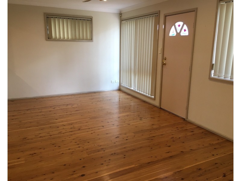 5 Warlencourt Avenue, Milperra NSW 2214