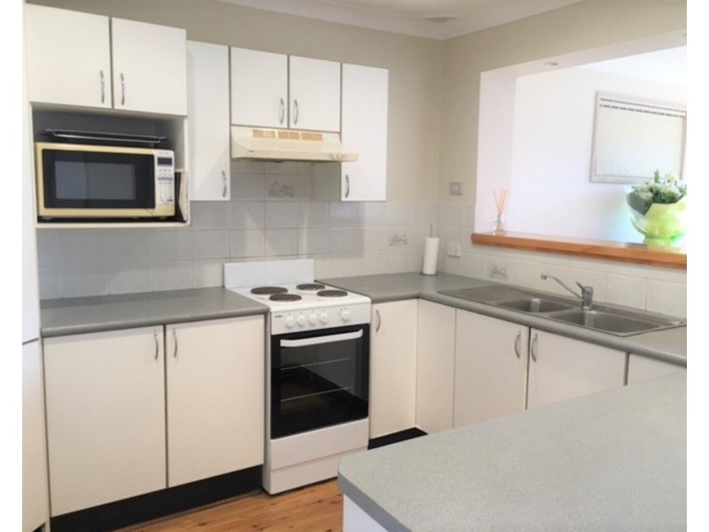 5 Warlencourt Avenue, Milperra NSW 2214