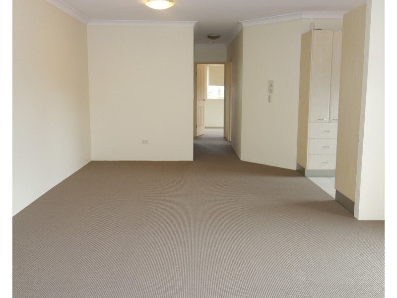 6/49 Maclaurin Avenue, East Hills NSW 2213