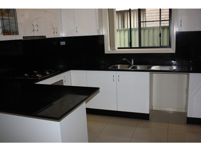 6A Flood Avenue, Revesby NSW 2212