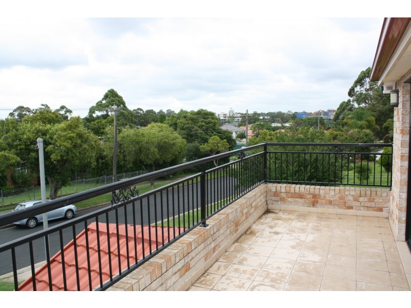 6A Flood Avenue, Revesby NSW 2212