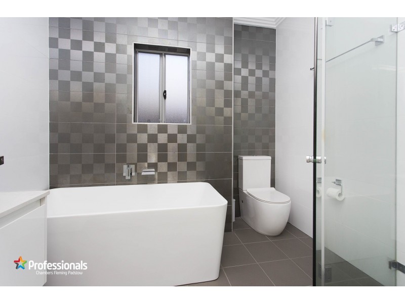 1/107 Ely Street, Revesby NSW 2212