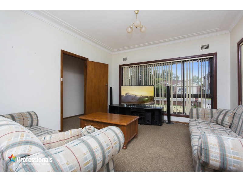 6 Lindsay Street, Panania NSW 2213