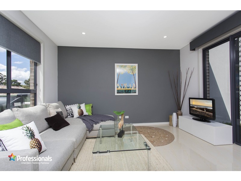 61 Clifford Street, Panania NSW 2213