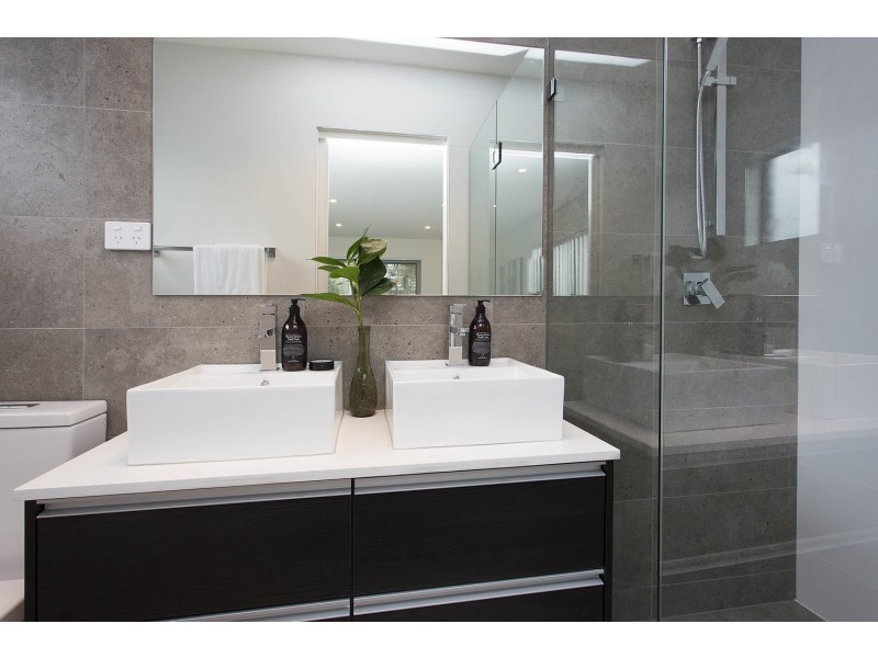 13A Mae Crescent, Panania NSW 2213