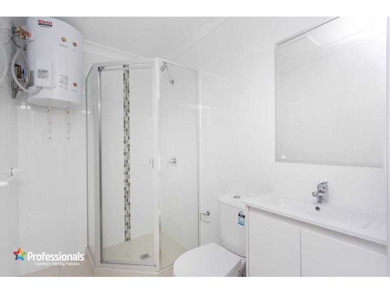 2/43 Penshurst Street, Hurstville NSW 2220