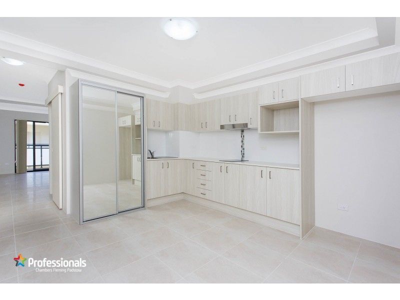 2/43 Penshurst Street, Hurstville NSW 2220