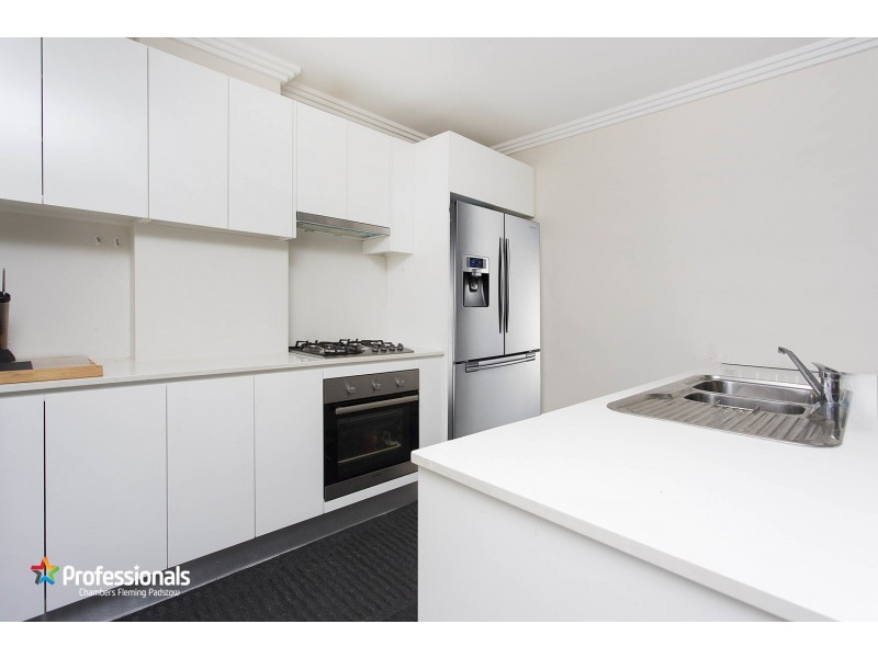 6/96-98 Nuwarra Road, Moorebank NSW 2170