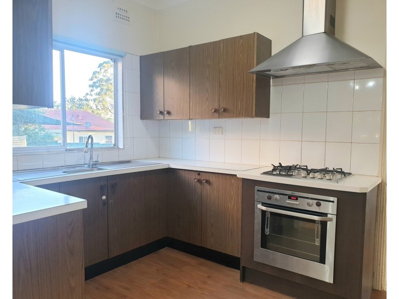 6 Wilberforce Road, Revesby NSW 2212