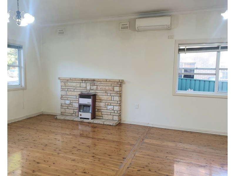 6 Wilberforce Road, Revesby NSW 2212