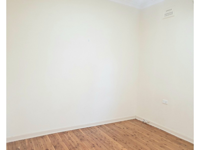 6 Wilberforce Road, Revesby NSW 2212