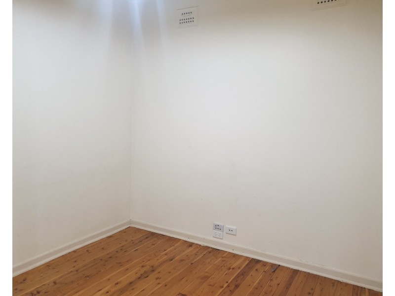 6 Wilberforce Road, Revesby NSW 2212