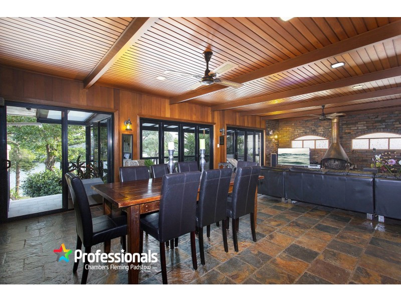 21 Burbank Avenue, East Hills NSW 2213