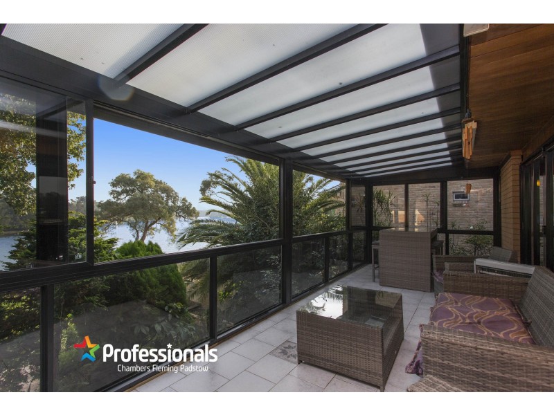 21 Burbank Avenue, East Hills NSW 2213