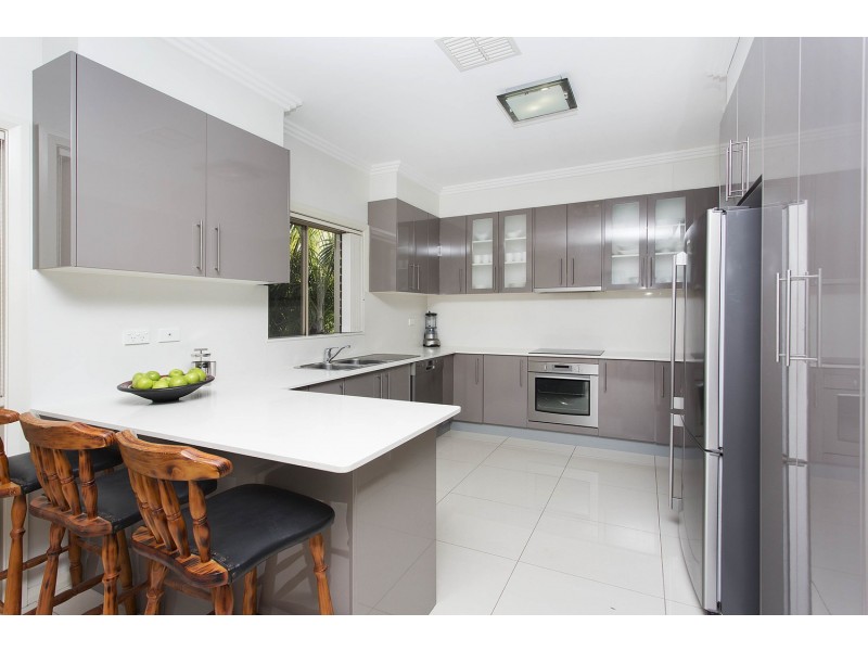 10 Ellesmere Street, Panania NSW 2213