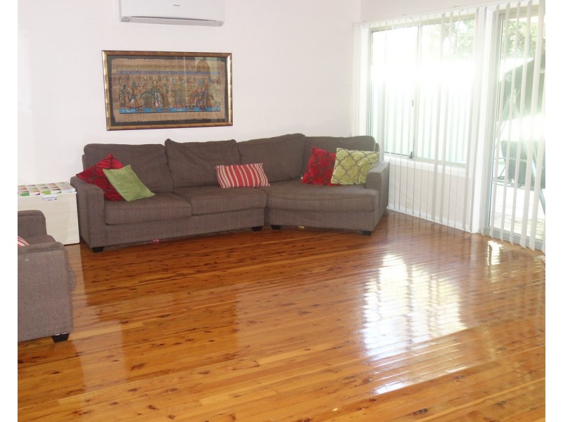 156 Picnic Point Road, Picnic Point NSW 2213