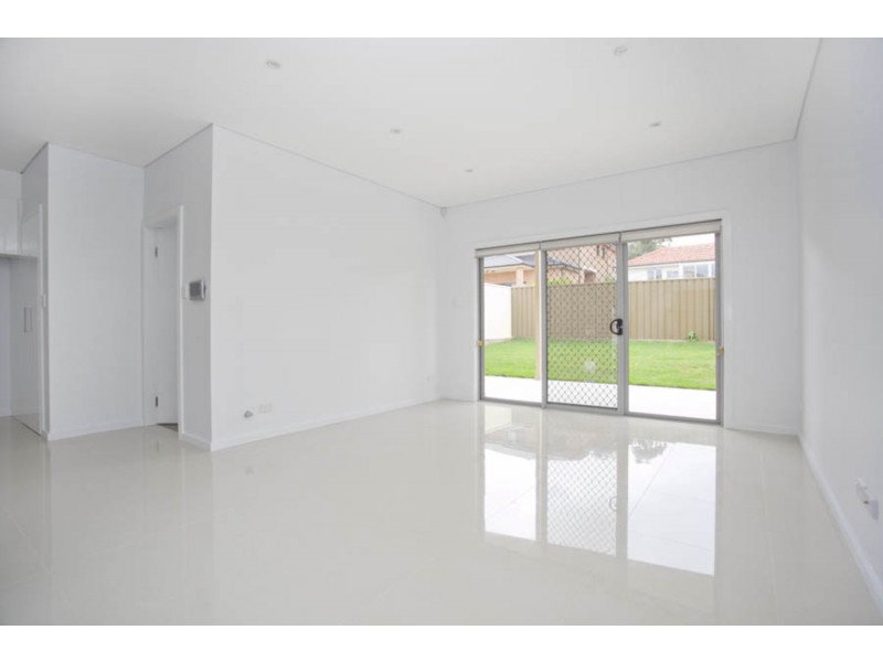 8 Stiles Avenue, Padstow NSW 2211