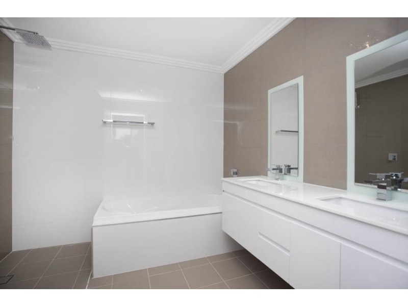 8 Stiles Avenue, Padstow NSW 2211