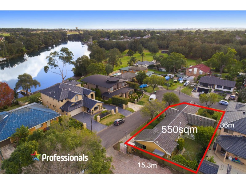 12  Burbank Avenue, East Hills NSW 2213