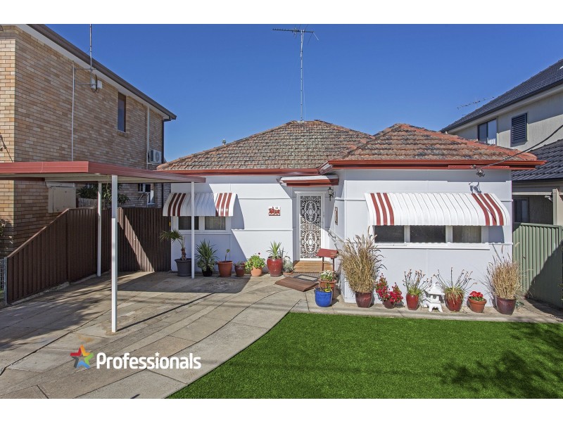 13 School Parade, Padstow NSW 2211