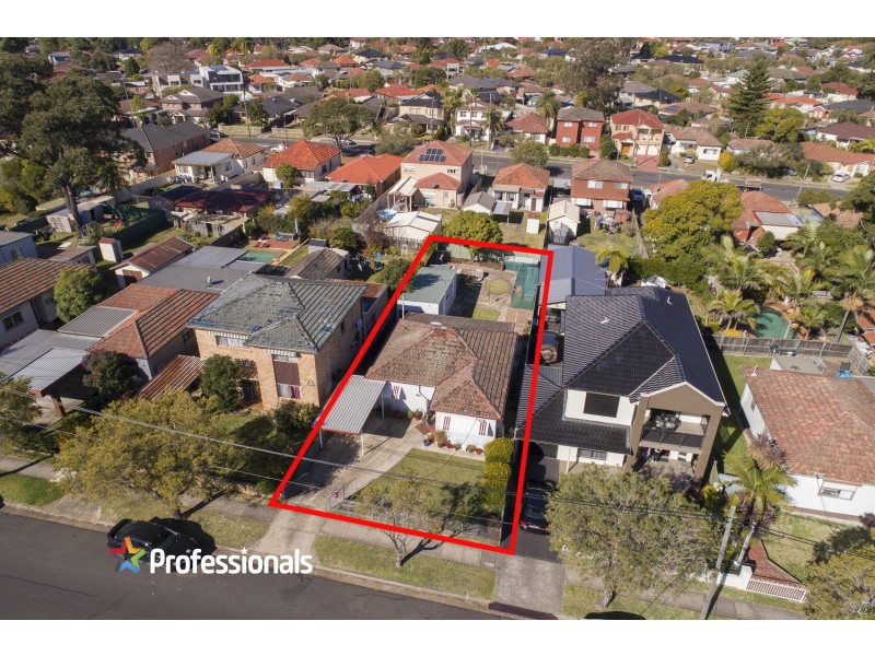 13 School Parade, Padstow NSW 2211