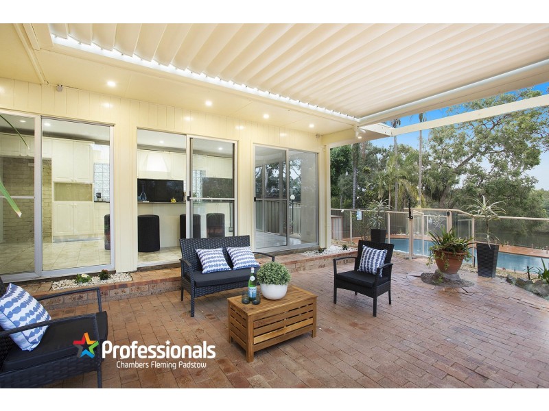 226 Henry Lawson Drive, Georges Hall NSW 2198