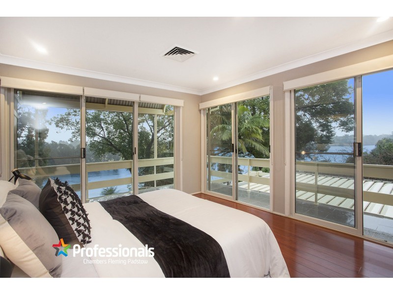 226 Henry Lawson Drive, Georges Hall NSW 2198